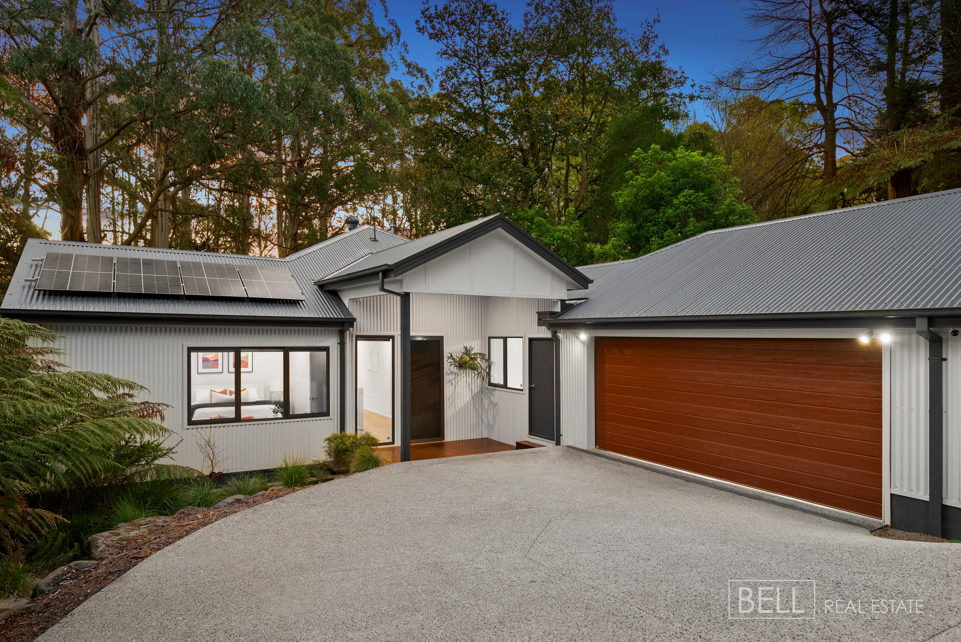6 Lennox Grove, SASSAFRAS VIC 3787